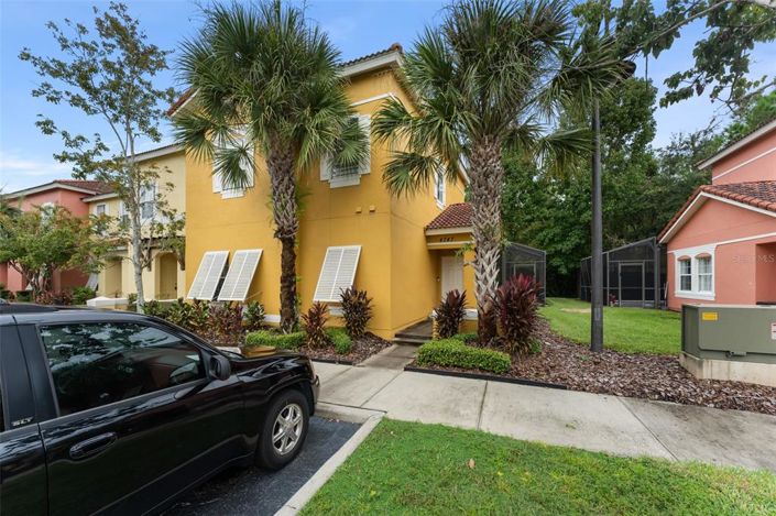 Image No.2-4 Bed Townhouse for sale