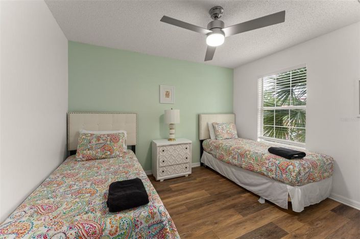 Image No.32-4 Bed Townhouse for sale