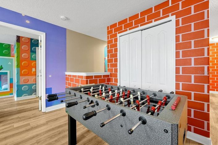 Image No.14-6 Bed House for sale