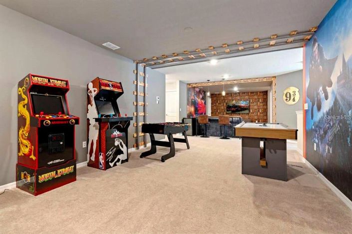 Image No.38-10 Bed House for sale