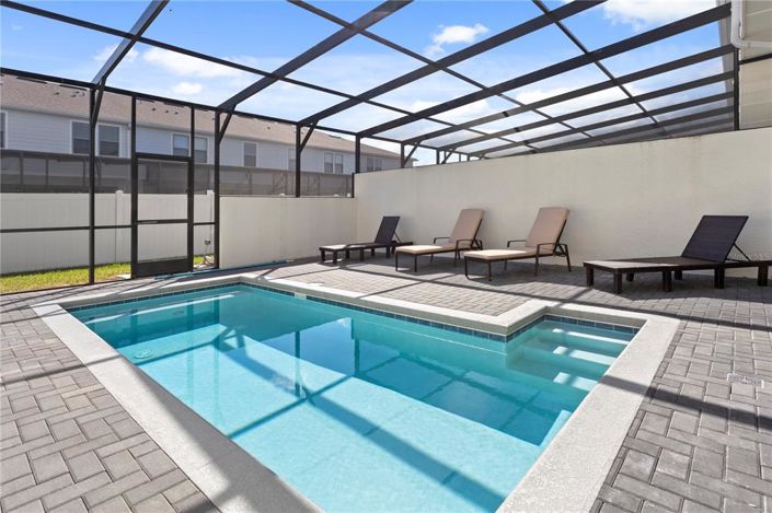 Image No.32-5 Bed Townhouse for sale