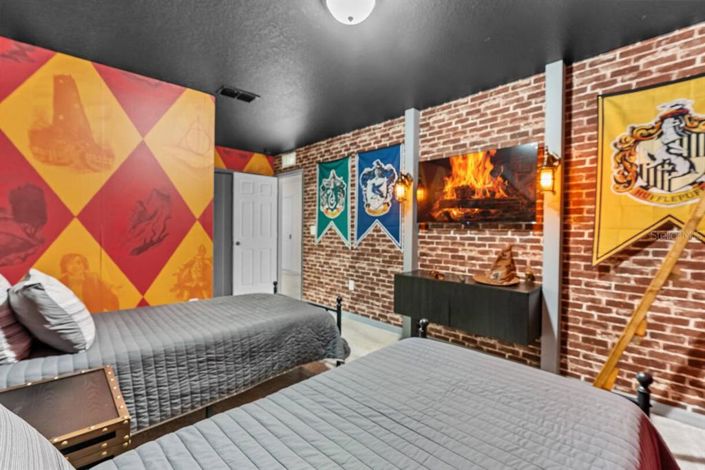 Image No.19-7 Bed House for sale