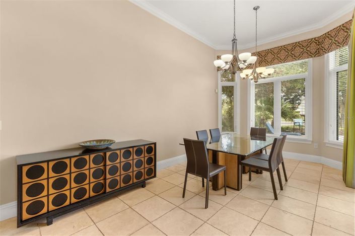 Image No.14-4 Bed House for sale