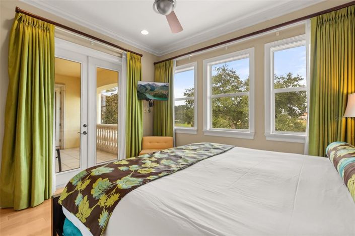 Image No.24-4 Bed House for sale