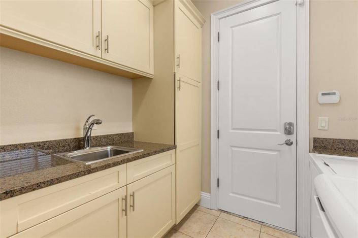 Image No.56-4 Bed House for sale