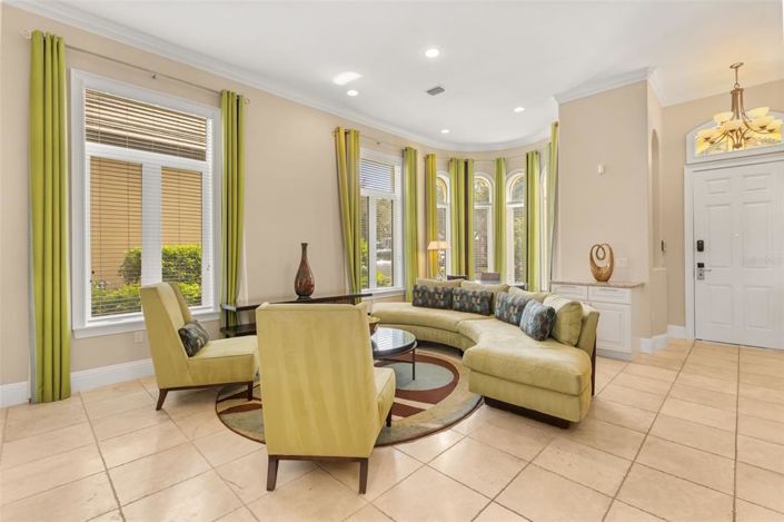 Image No.6-4 Bed House for sale