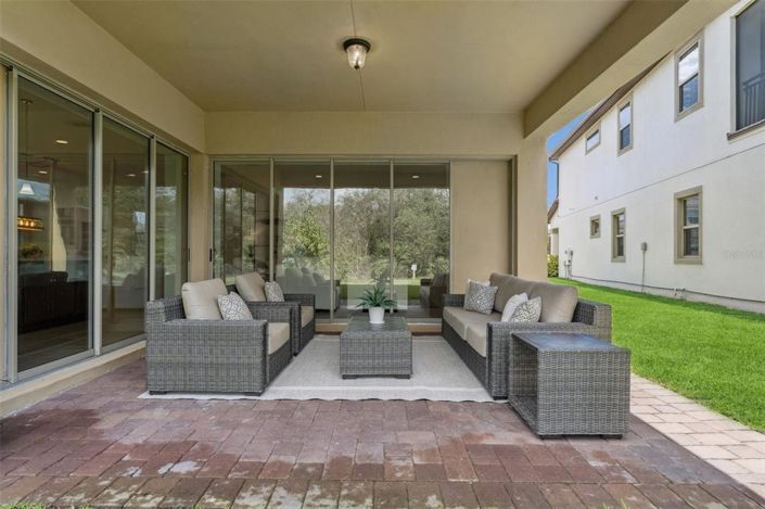 Image No.36-5 Bed House for sale
