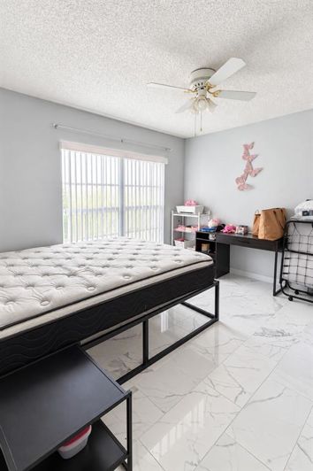 Image No.9-5 Bed House for sale