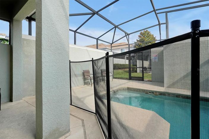 Image No.19-5 Bed Townhouse for sale