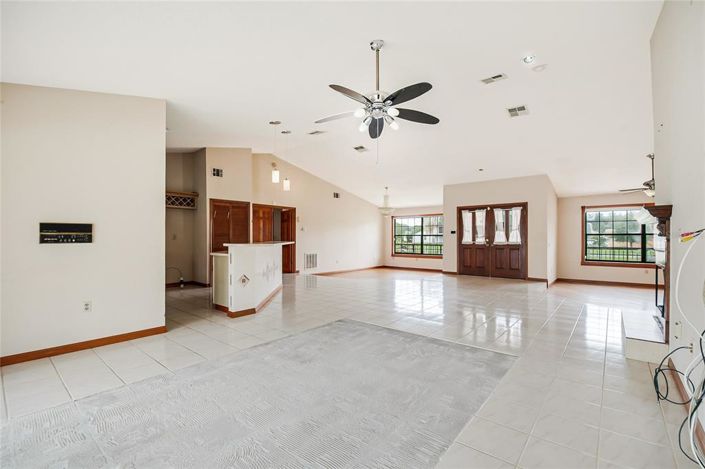 Image No.14-4 Bed House for sale