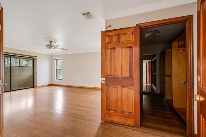 Image No.21-4 Bed House for sale