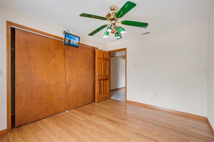 Image No.33-4 Bed House for sale