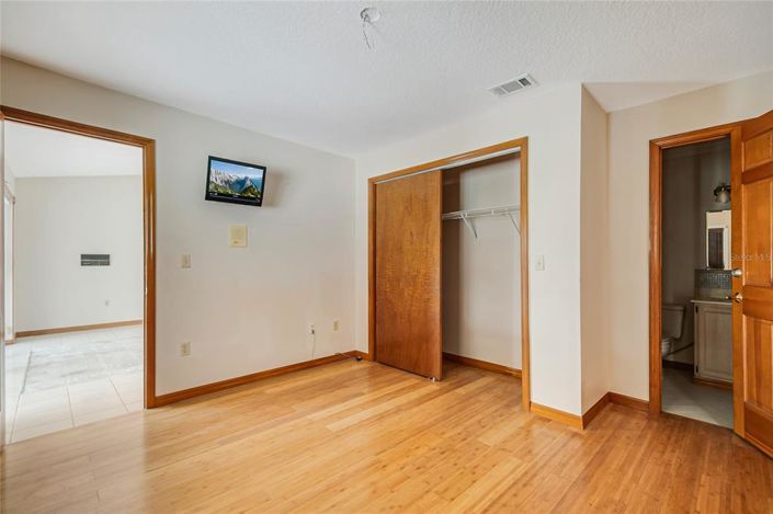 Image No.39-4 Bed House for sale