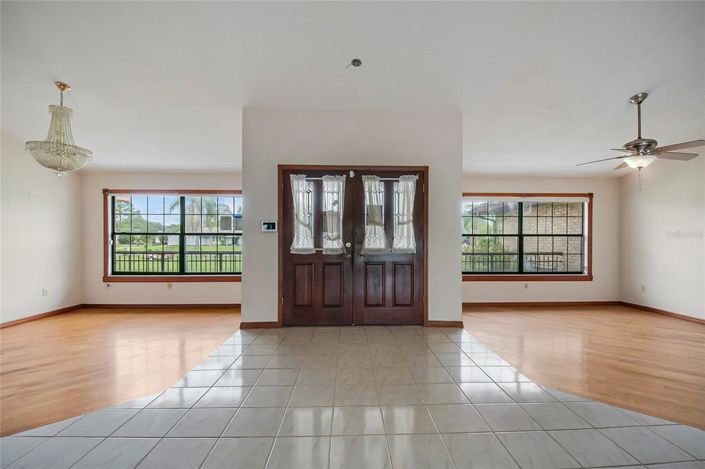Image No.7-4 Bed House for sale