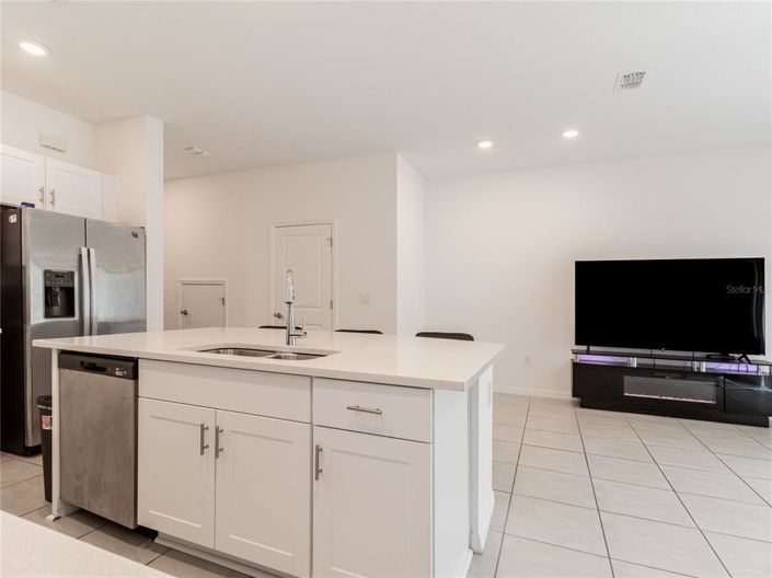Image No.10-3 Bed Townhouse for sale