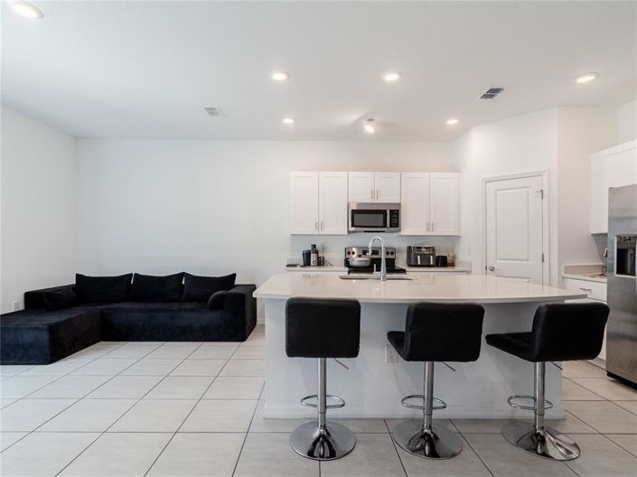 Image No.6-3 Bed Townhouse for sale