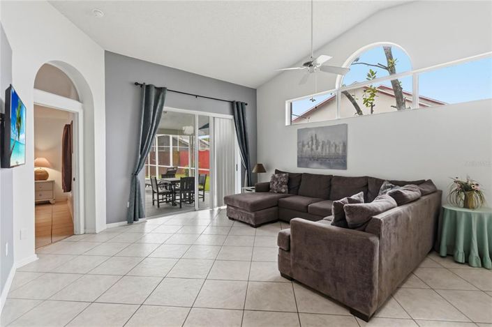 Image No.4-3 Bed House for sale