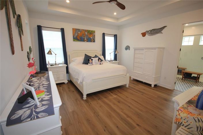 Image No.17-4 Bed House for sale