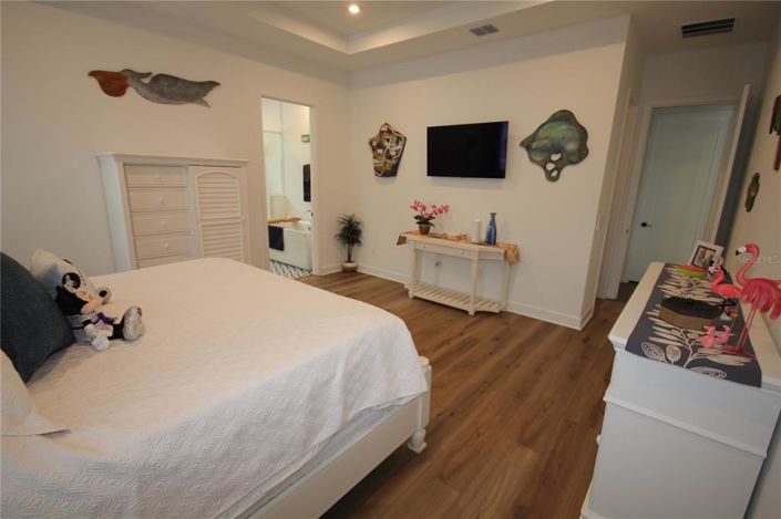 Image No.19-4 Bed House for sale