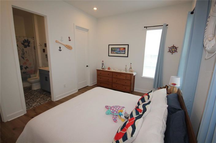 Image No.25-4 Bed House for sale