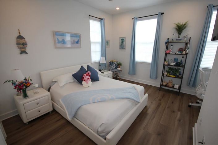 Image No.27-4 Bed House for sale