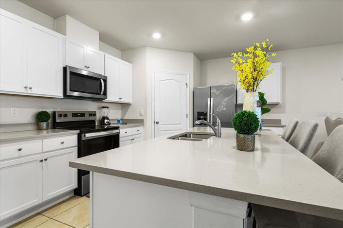 Image No.19-4 Bed House for sale