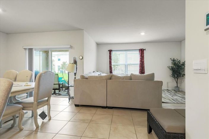 Image No.24-4 Bed House for sale