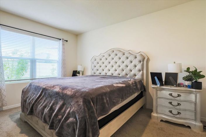 Image No.28-4 Bed House for sale