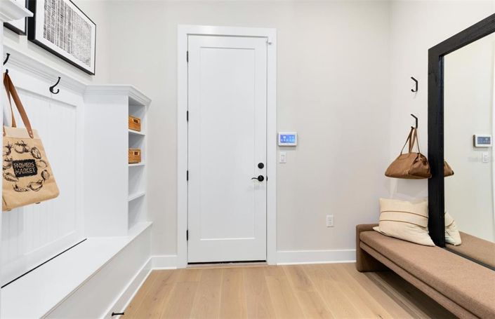 Image No.30-5 Bed House for sale