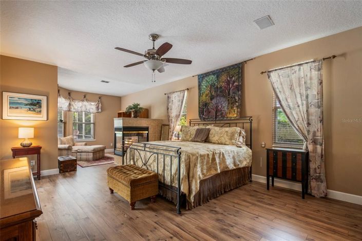 Image No.29-5 Bed House for sale