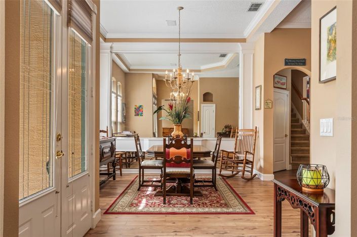 Image No.7-5 Bed House for sale