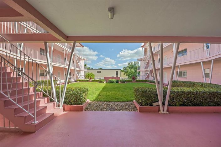 Image No.40-2 Bed Apartment for sale