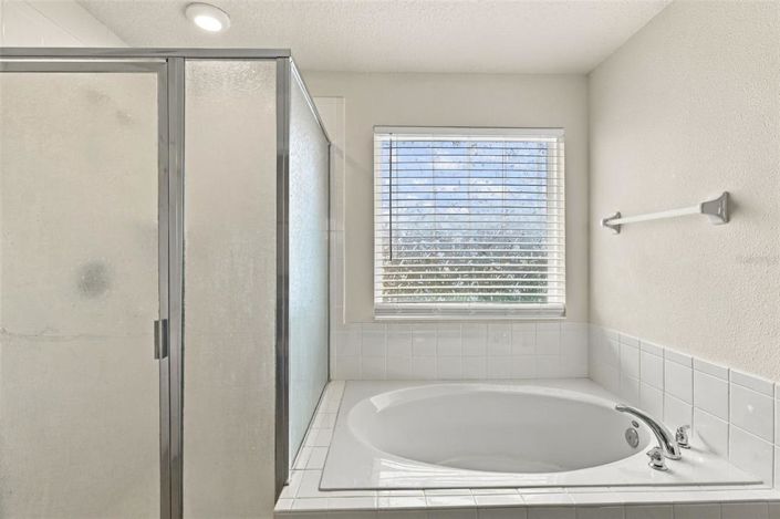 Image No.21-4 Bed House for sale