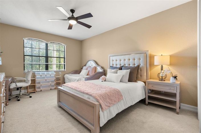 Image No.39-6 Bed House for sale