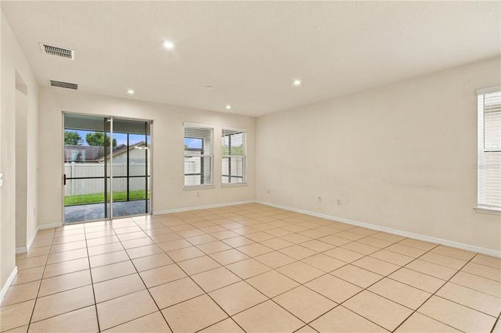 Image No.13-4 Bed House for sale
