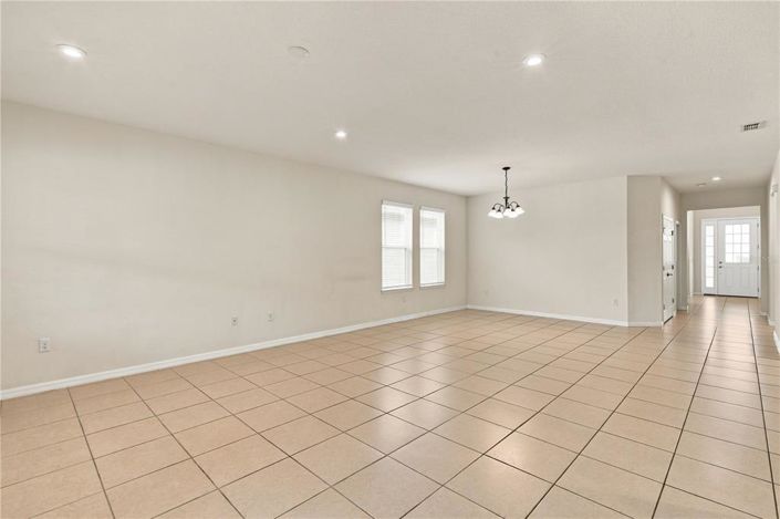 Image No.20-4 Bed House for sale