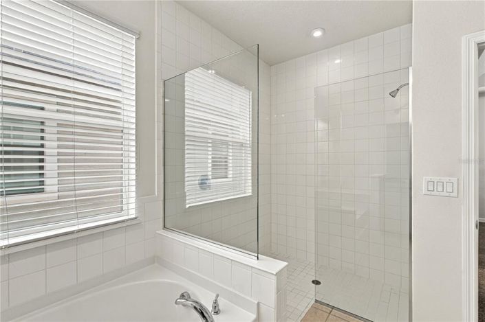 Image No.29-4 Bed House for sale