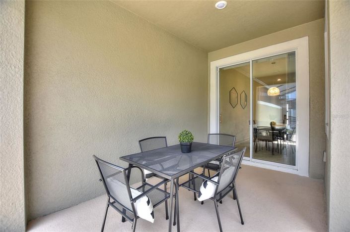 Image No.23-4 Bed Townhouse for sale