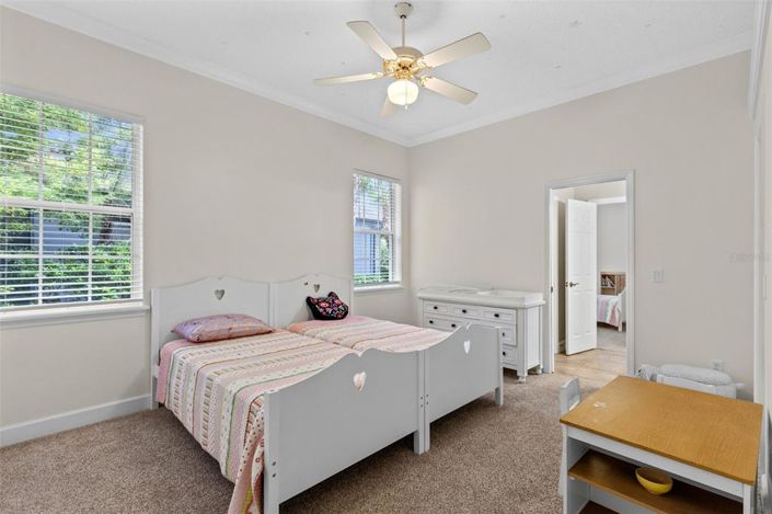 Image No.28-5 Bed House for sale