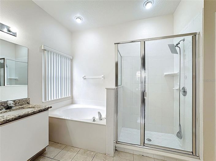 Image No.11-5 Bed House for sale