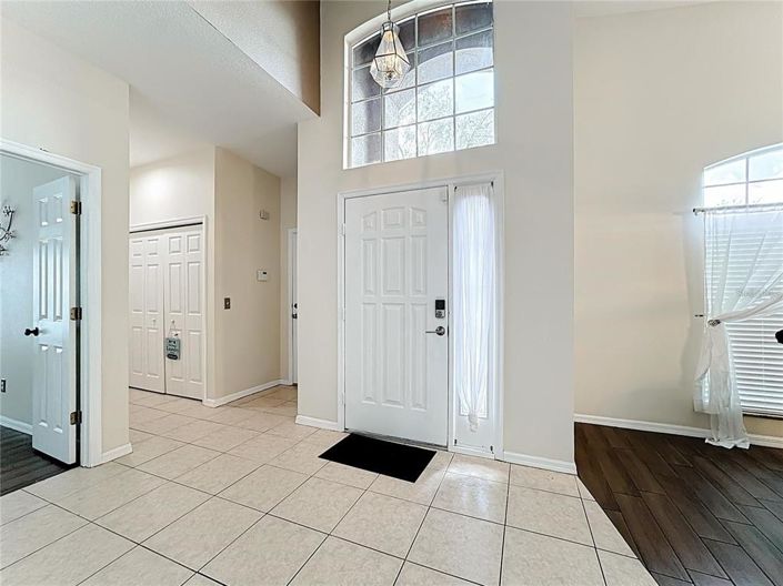 Image No.3-5 Bed House for sale