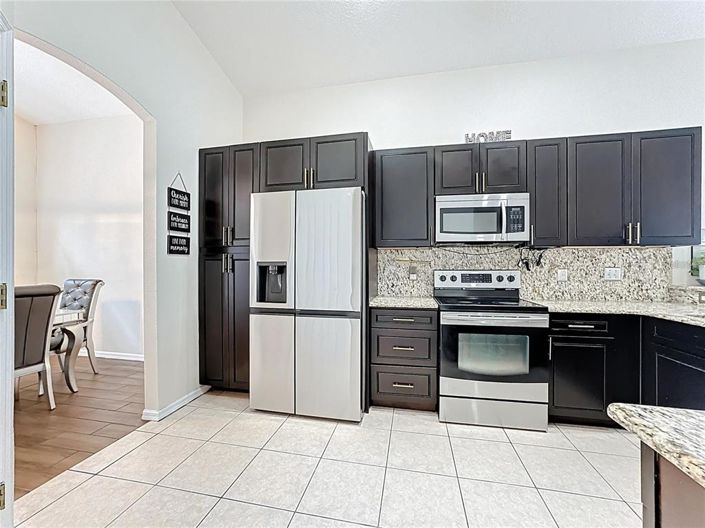 Image No.5-5 Bed House for sale