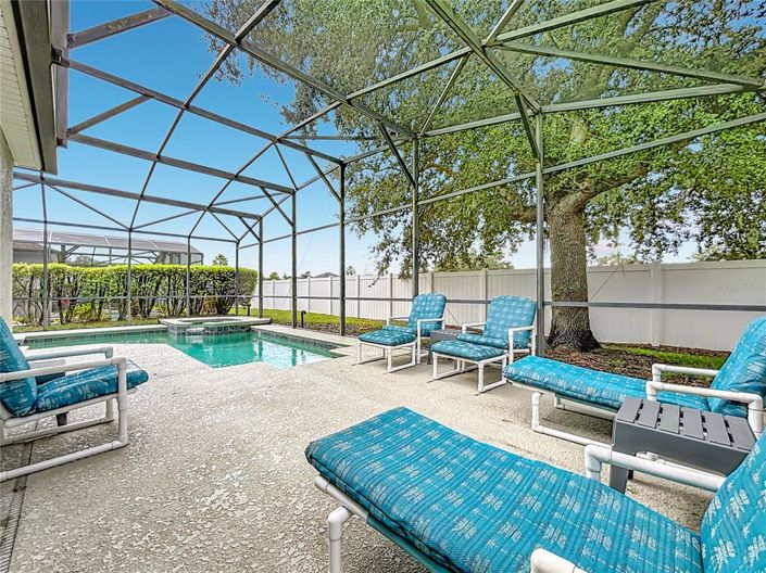 Image No.24-4 Bed House for sale