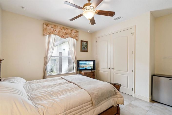 Image No.21-4 Bed House for sale