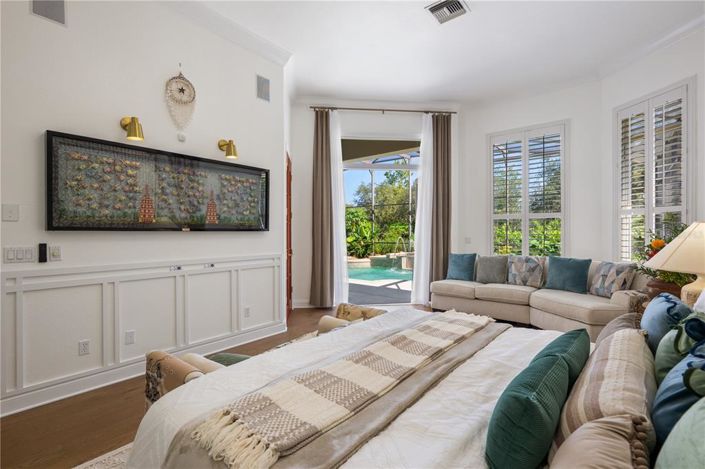 Image No.16-5 Bed House for sale