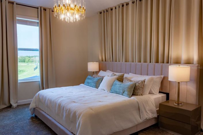Image No.9-5 Bed House for sale