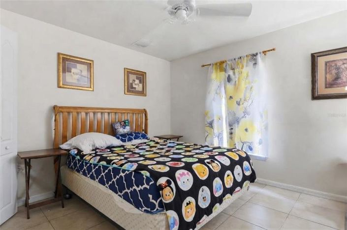 Image No.12-5 Bed House for sale