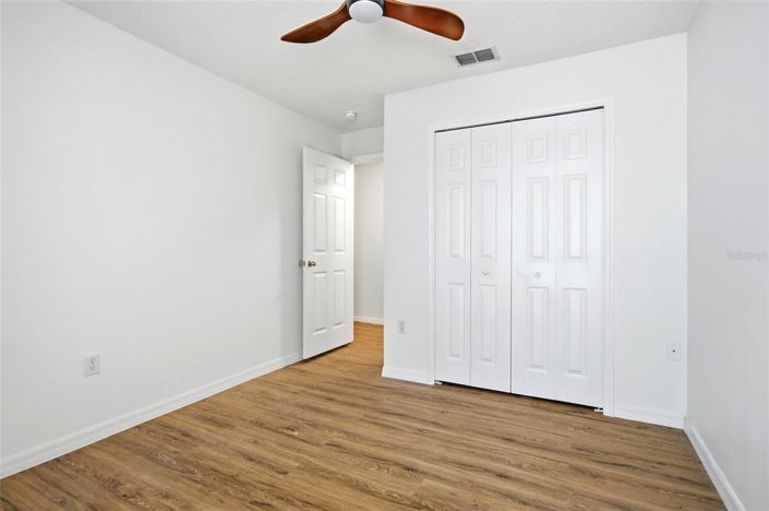 Image No.18-4 Bed House for sale