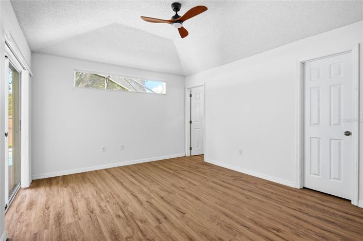 Image No.19-4 Bed House for sale
