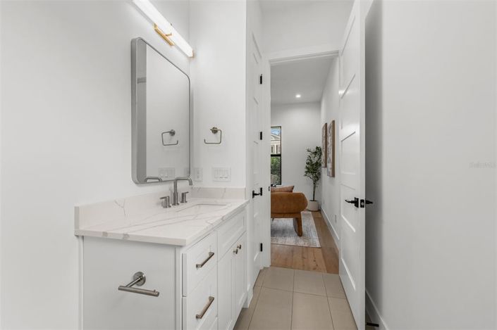 Image No.39-5 Bed House for sale